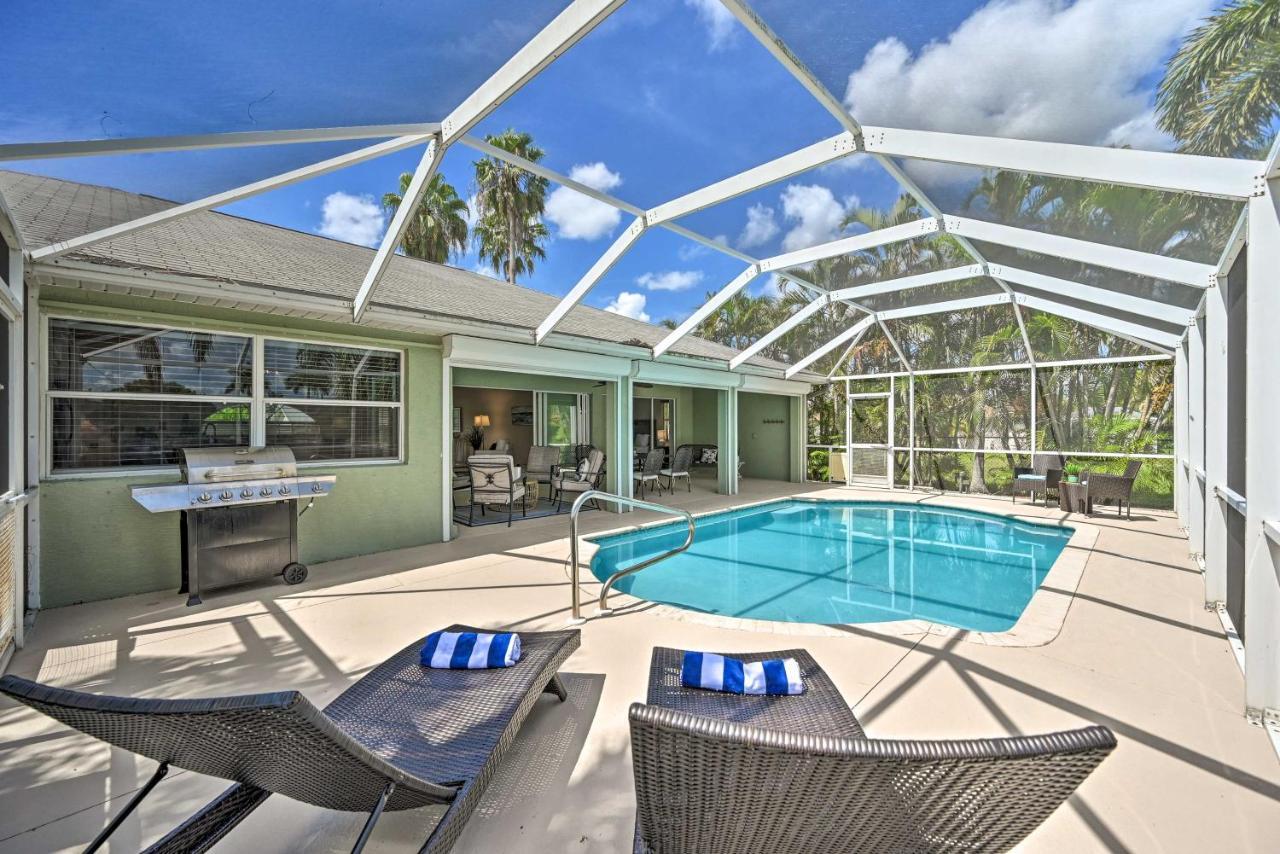 Pet-Friendly Escape With Dock And Kayaks In Cape Coral Villa Eksteriør bilde